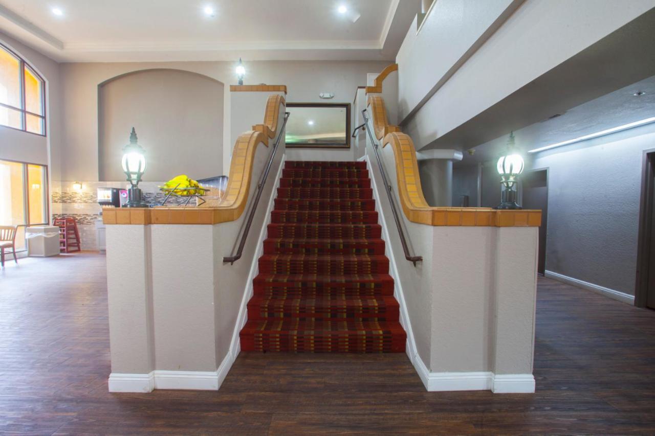 Ramada By Wyndham Barstow Otel Dış mekan fotoğraf