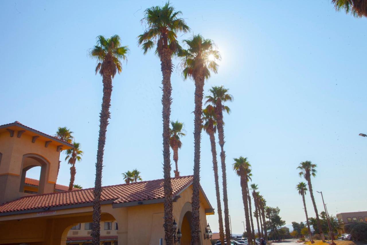 Ramada By Wyndham Barstow Otel Dış mekan fotoğraf