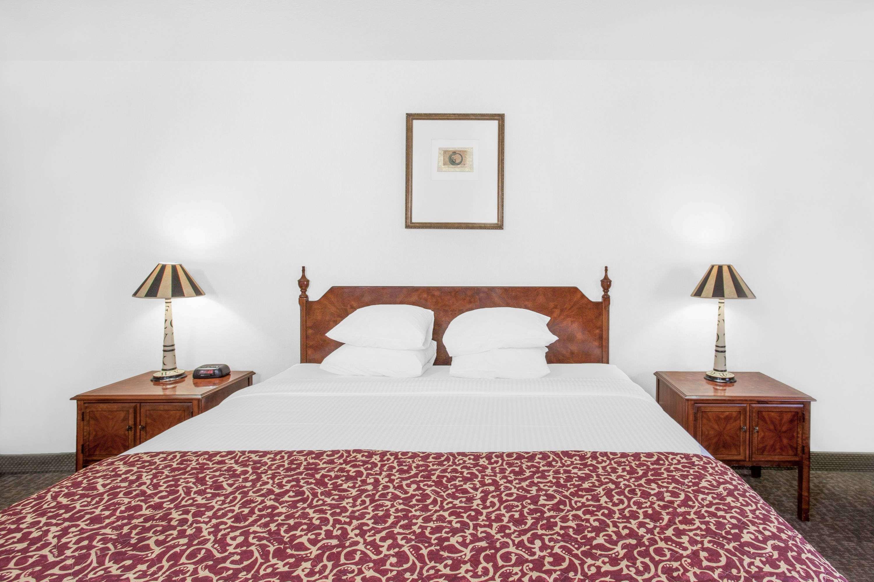 Ramada By Wyndham Barstow Otel Dış mekan fotoğraf